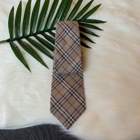 Burberry Other - Burberry signature print Kashmir & silk neck tie